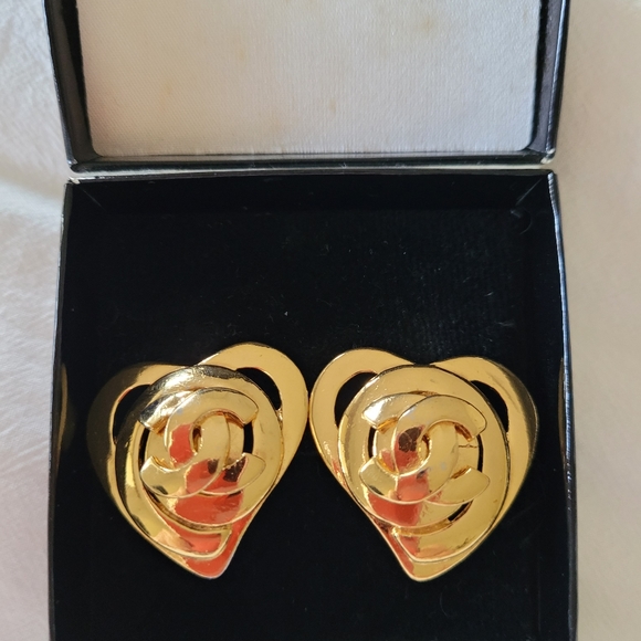 Chanel Vintage Earrings - Picture 2 of 4